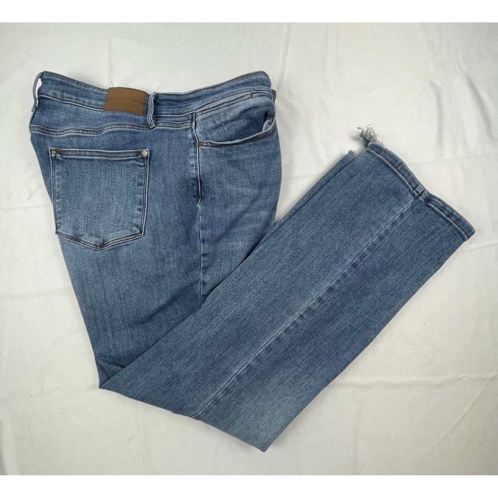 Judy Blue High Rise Bootcut Jeans Medium Wash Button Fly Frayed Hem 18W